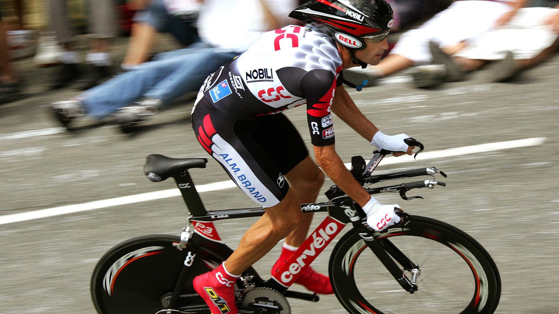 史上最“炸裂”灌篮：谁的动作最令人心跳加速？，灌篮动作什么意思